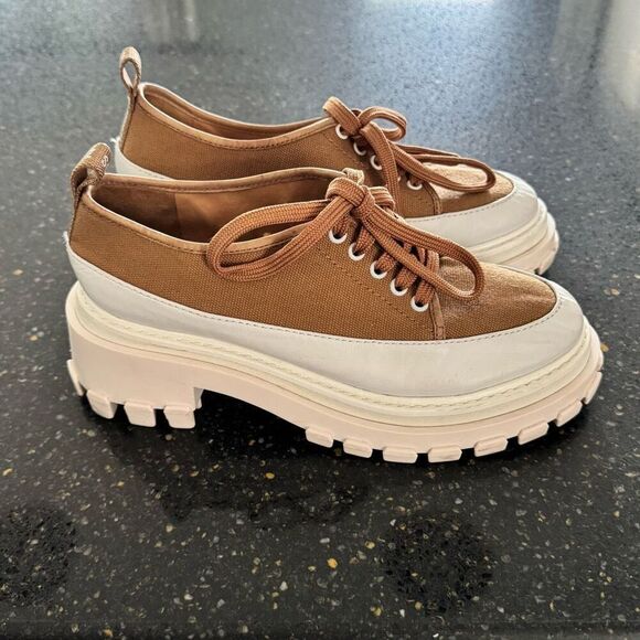 Schultz Krystal Platform Sneakers. Tan. Size 7.5 - Picture 5 of 9